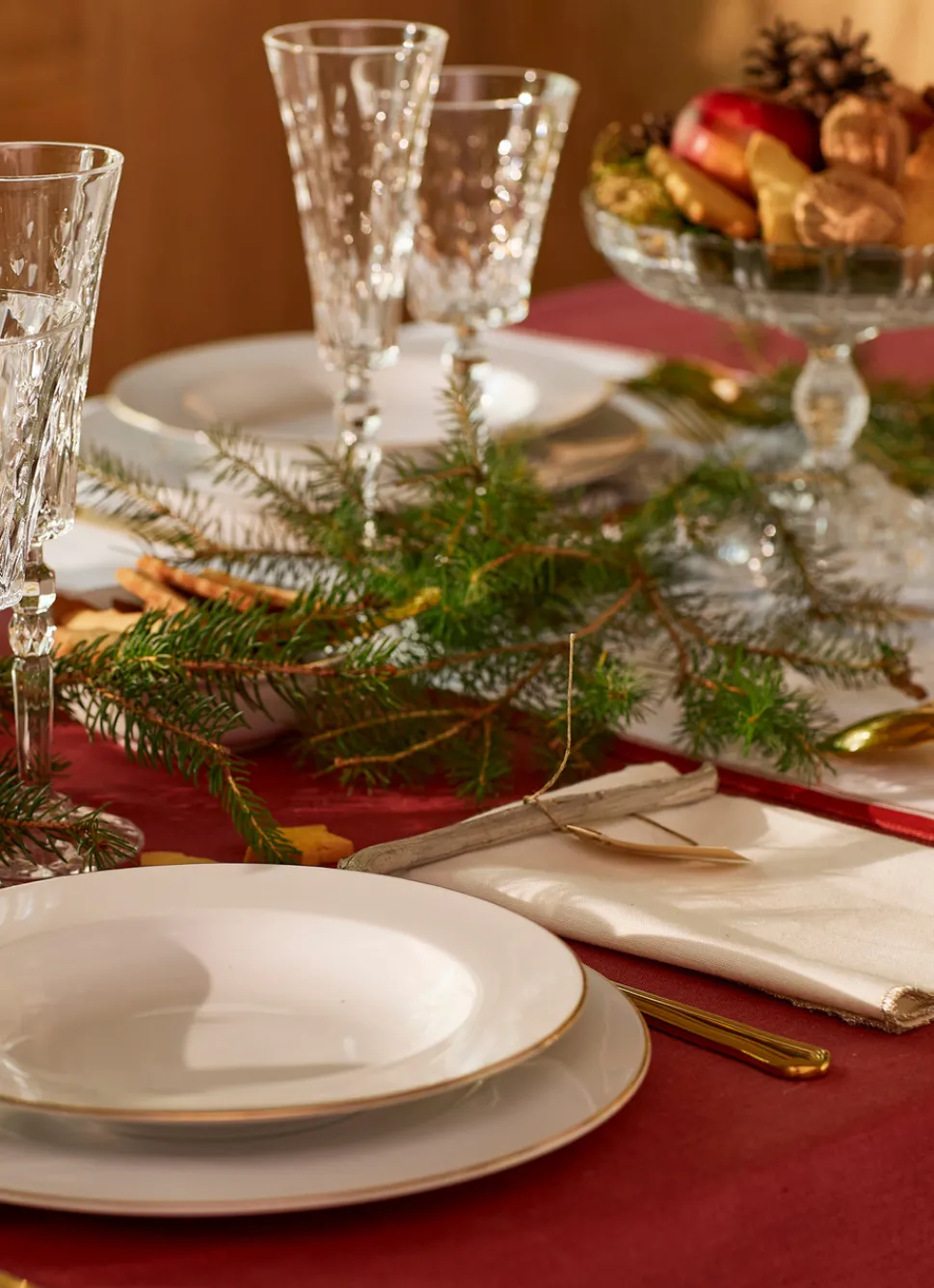 Bouchara ASSIETTE CREUSE EN PORCELAINE AVEC LISERÉ DORÉ BLANC