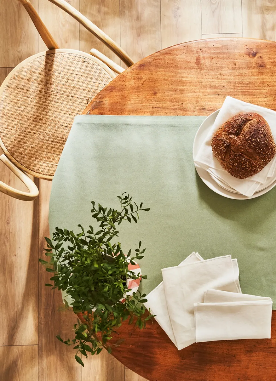 Clearance Bouchara CHEMIN DE TABLE EN COTON UNI AMANDE