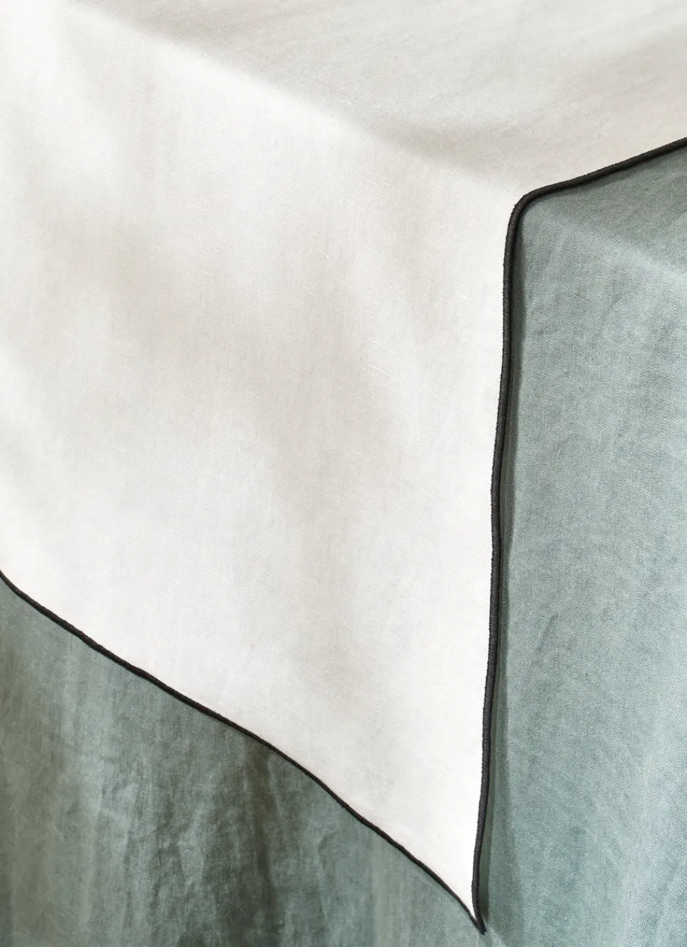 New Bouchara CHEMIN DE TABLE EN COTON ET LIN - BOURDON COLORÉ BLANC