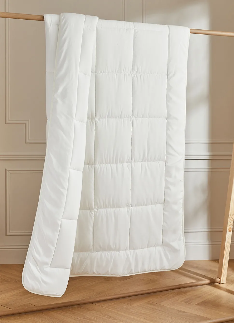Best Bouchara COUETTE TEMPERÉE EN POLYESTER BLANC
