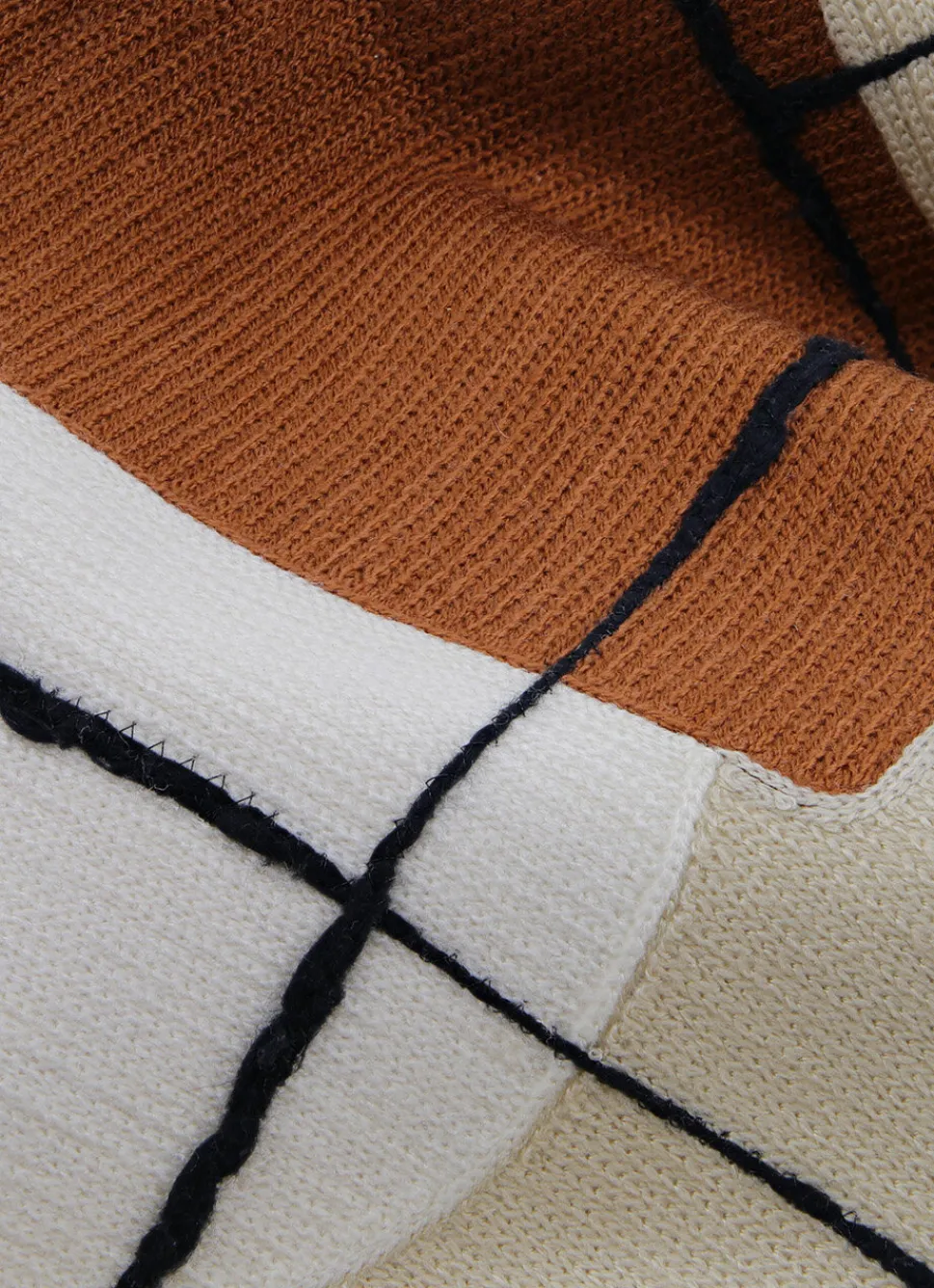 Bouchara COUSSIN BRODERIES MOTIFS ABSTRAITS 45X45 CARAMEL