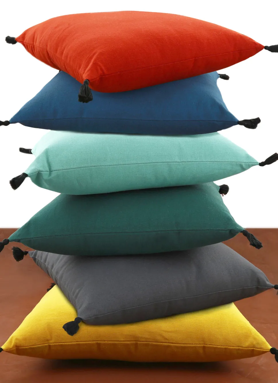 Online Bouchara COUSSIN EN COTON UNI AVEC PETITS POMPONS ROUILLE