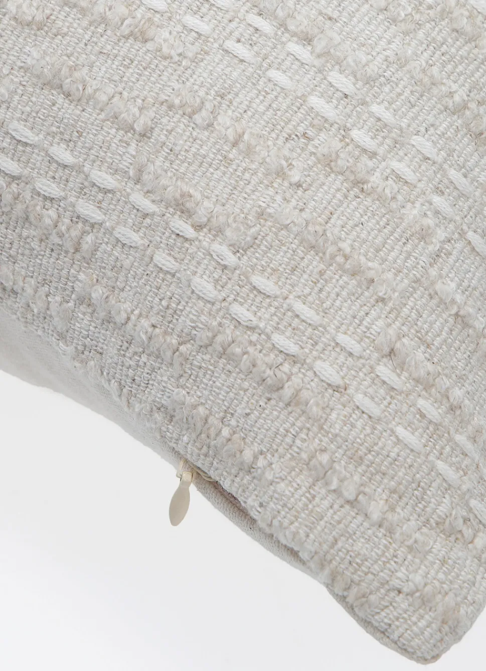 Online Bouchara COUSSIN UNI AVEC PASSAGE FILS FANTAISIE ECRU