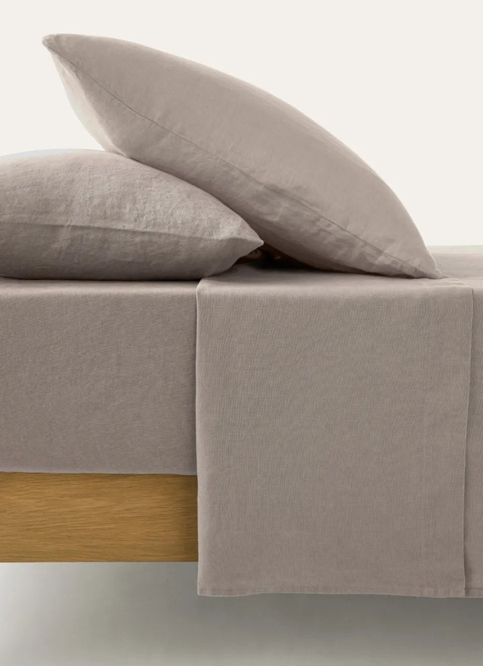 Bouchara DRAP PLAT UNI EN LIN LAVÉ - 165GR TAUPE