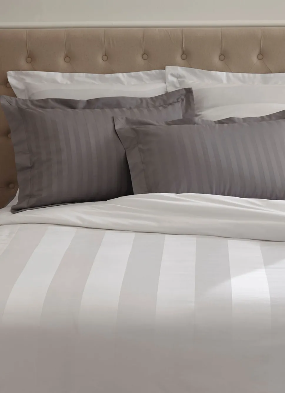 New Bouchara HOUSSE DE COUETTE RAYÉE EN SATIN DE COTON BLANC