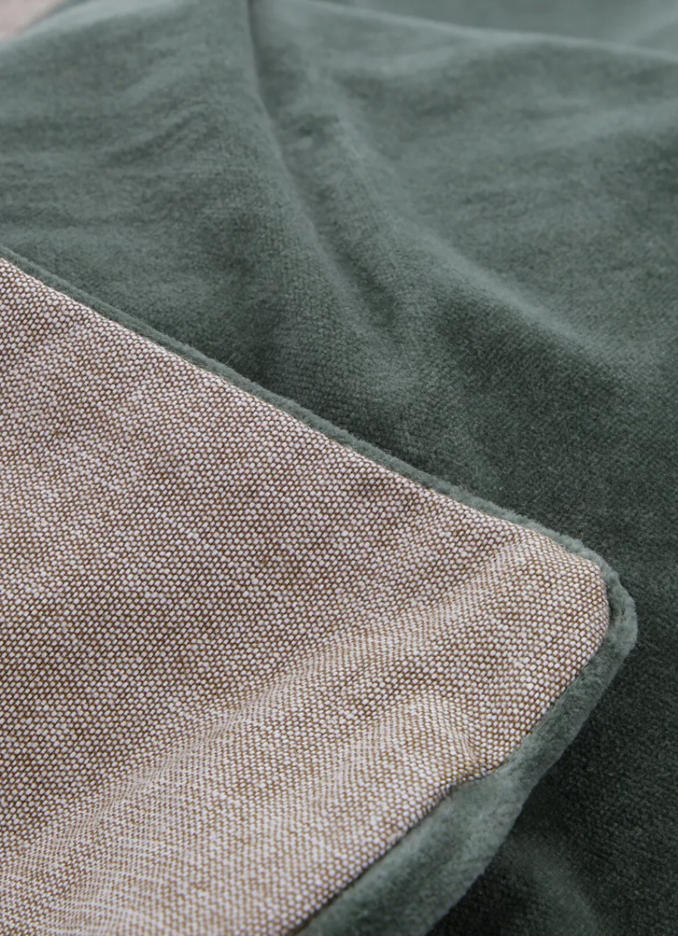 Bouchara HOUSSE DE COUSSIN EN VELOURS AVEC DOS CHAMBRAY vert