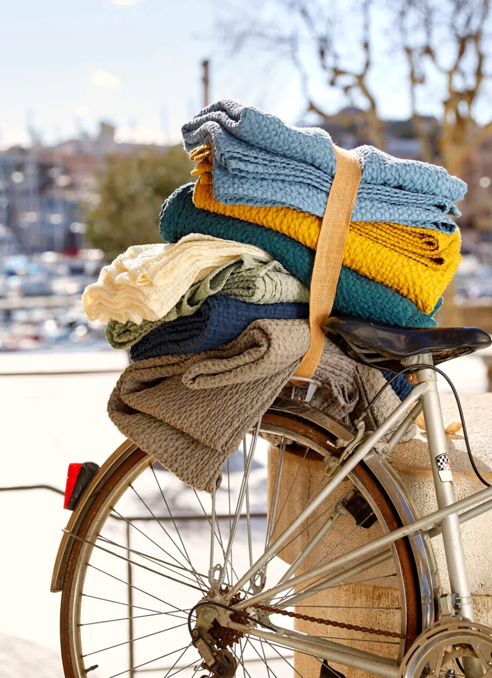 Clearance Bouchara JETÉ DE LIT EN COTON LAVÉ NID D'ABEILLE ECRU