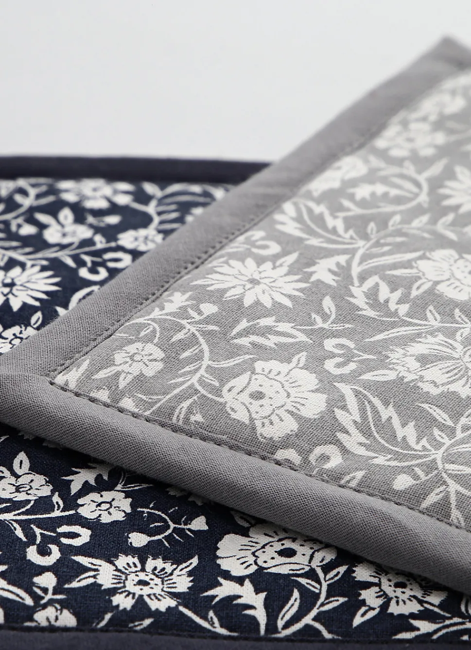 Online Bouchara MANIQUE FLEURS BICA GRIS