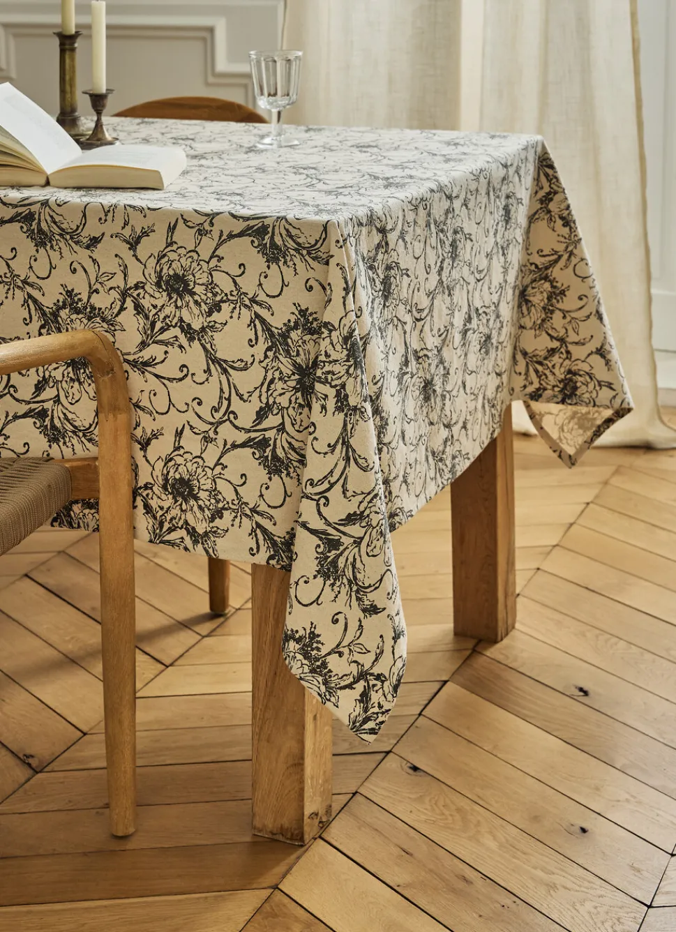 Hot Bouchara NAPPE EN COTON IMPRIMÉ MOTIF FLORAL ECRU