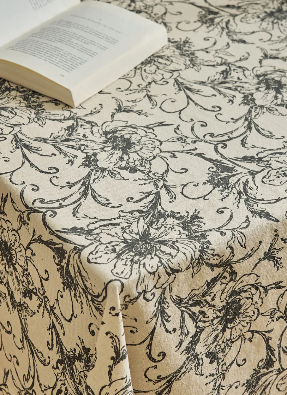 Hot Bouchara NAPPE EN COTON IMPRIMÉ MOTIF FLORAL ECRU