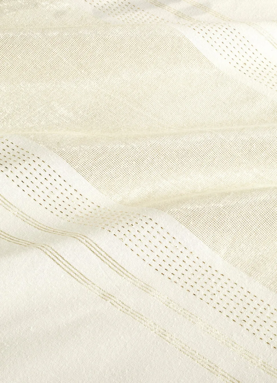 Discount Bouchara NAPPE EN COTON TISSAGE CARREAUX AVEC FILS OR ECRU