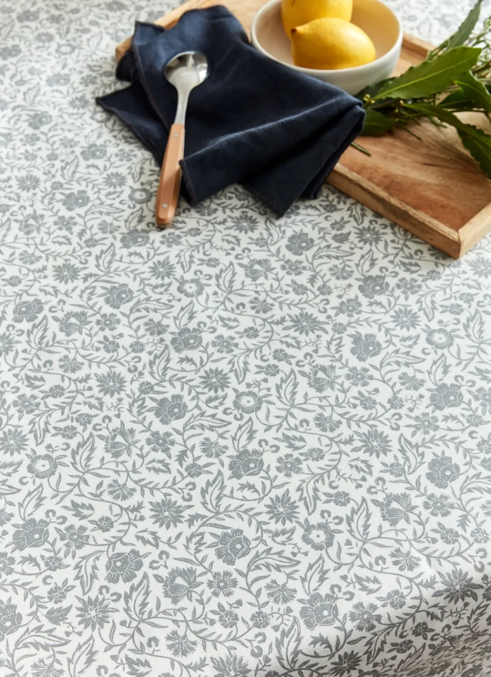 Sale Bouchara NAPPE FLEURIE EN COTON ENDUIT ÉCRU / GRIS