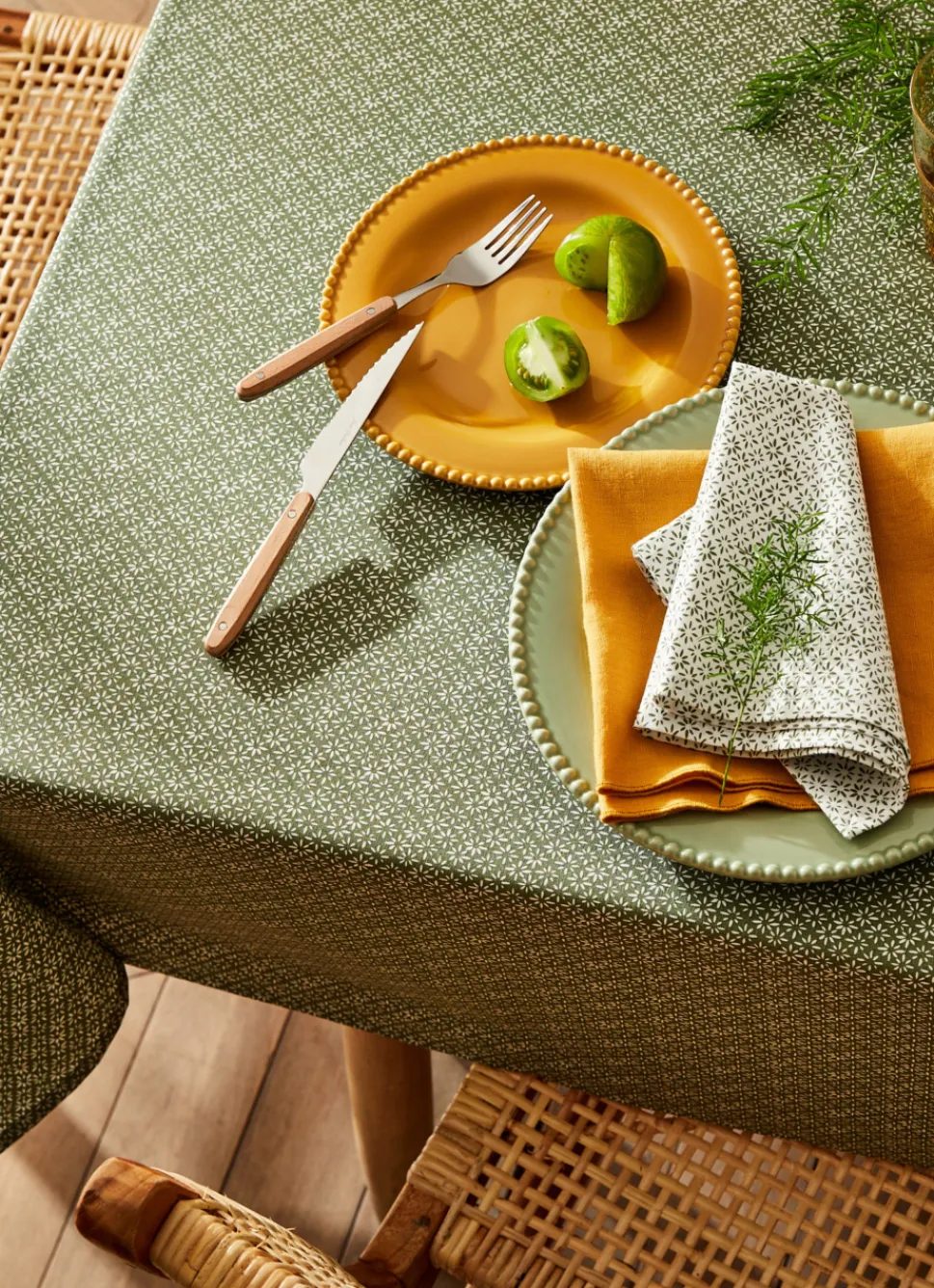 Clearance Bouchara NAPPE RONDE EN COTON ENDUIT IMPRIMÉ PETITES FLEURS KAKI/BLANC