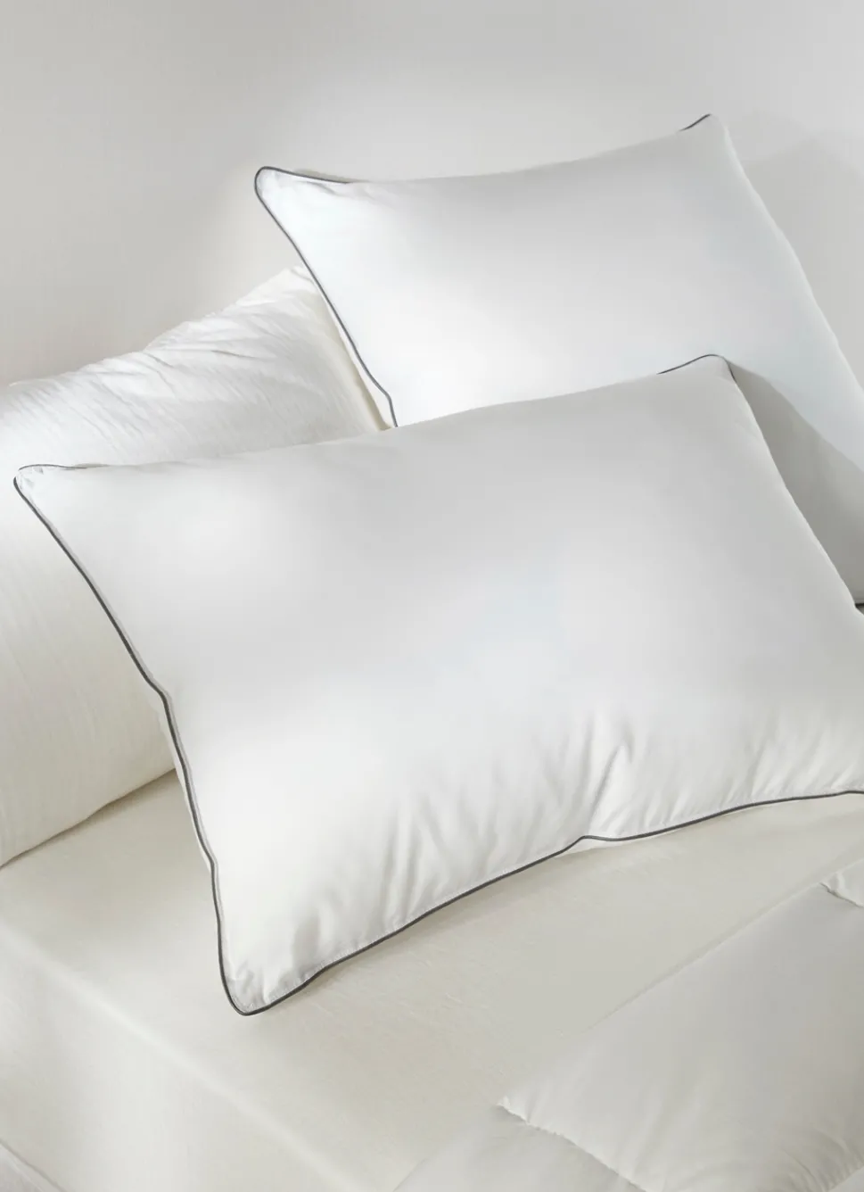 Clearance Bouchara OREILLER HARMONIE FERME ANTI-ACARIENS BLANC