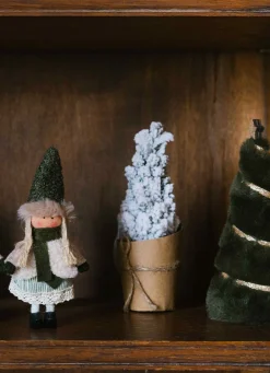 Sale Bouchara PETIT SAPIN DÉCORATIF EFFET FOURRURE AVEC RUBAN VERT FONCE