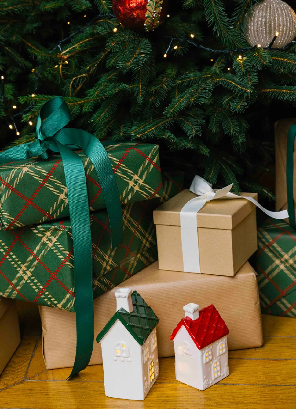 Sale Bouchara PETITE MAISON LUMINEUSE EN PORCELAINE ROUGE