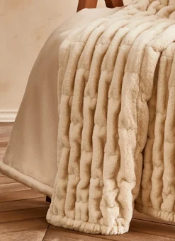 Bouchara PLAID EN FAUSSE FOURRURE À RELIEF ECRU