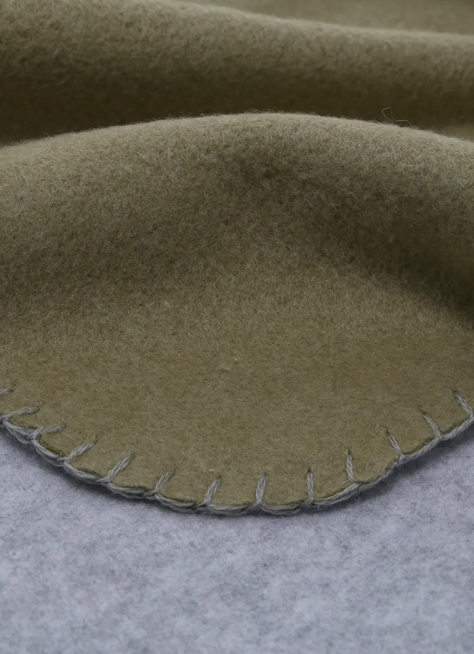 Clearance Bouchara PLAID POLAIRE BICOLORE VERT