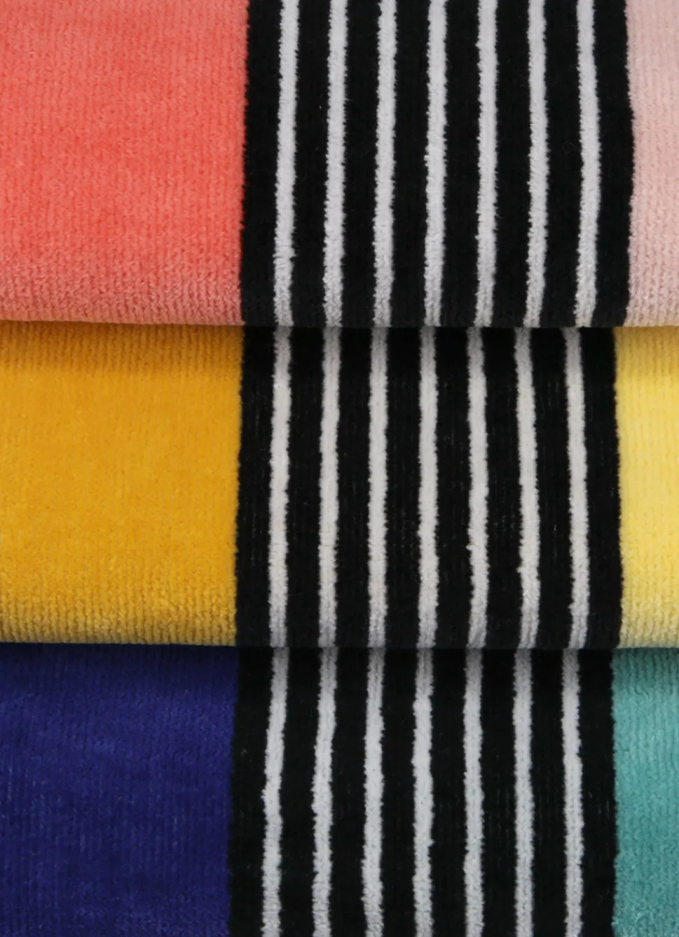 Sale Bouchara SERVIETTE DE TOILETTE BICOLORE EN VELOURS vert