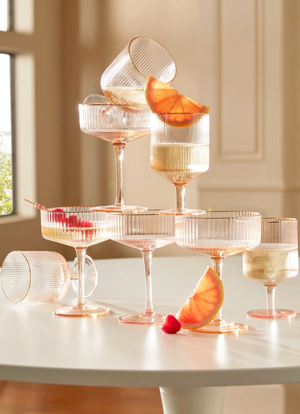 Outlet Bouchara VERRE À PIED EN VERRE FUMÉ STRIÉ NUDE